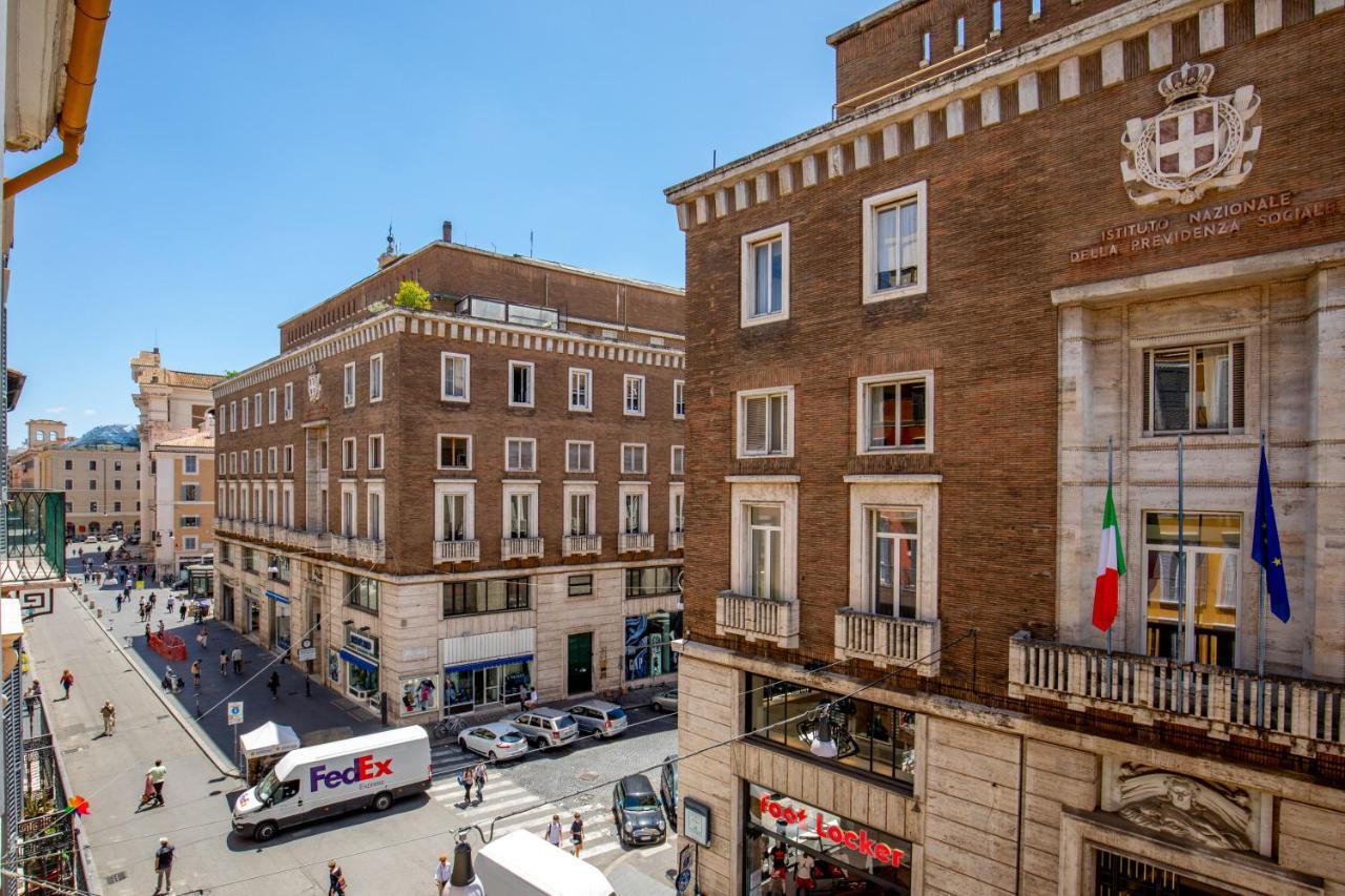 Stay Inn Rome Via Del Corso Zewnętrze zdjęcie