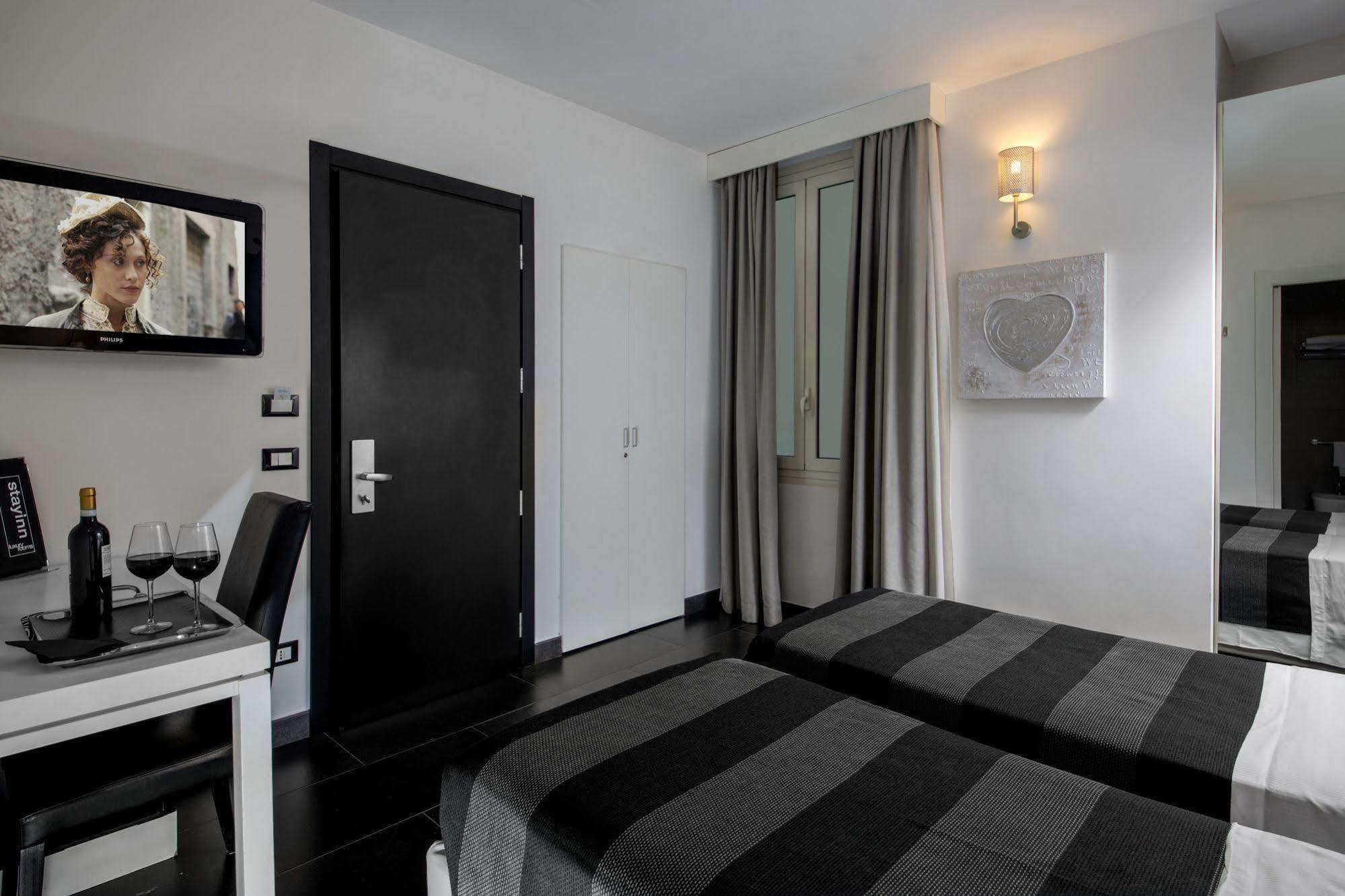 Stay Inn Rome Via Del Corso Zewnętrze zdjęcie
