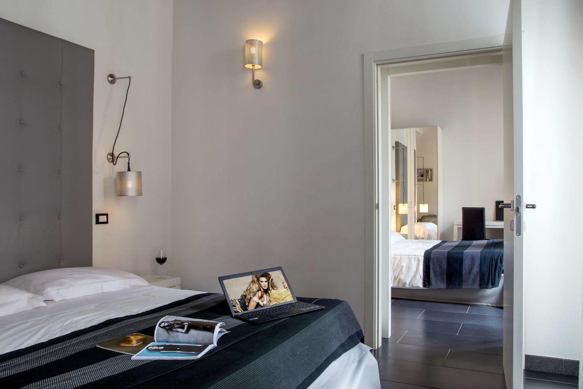 Stay Inn Rome Via Del Corso Zewnętrze zdjęcie